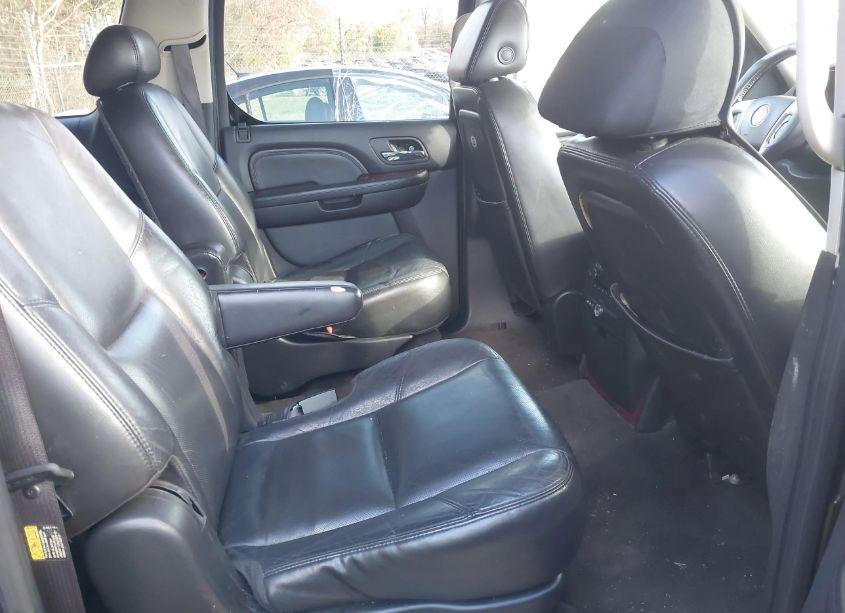 Photo 8 of 2007 Cadillac Escalade ESV STANDARD (VIN 1GYFK66817R235057)