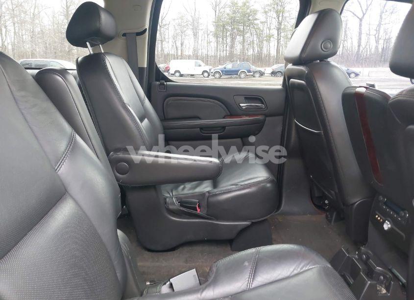 Photo 8 of 2007 Cadillac Escalade ESV STANDARD (VIN 1GYFK66827R265412)