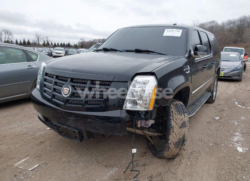 Photo 2 of 2007 Cadillac Escalade ESV STANDARD (VIN 1GYFK66857R214812)