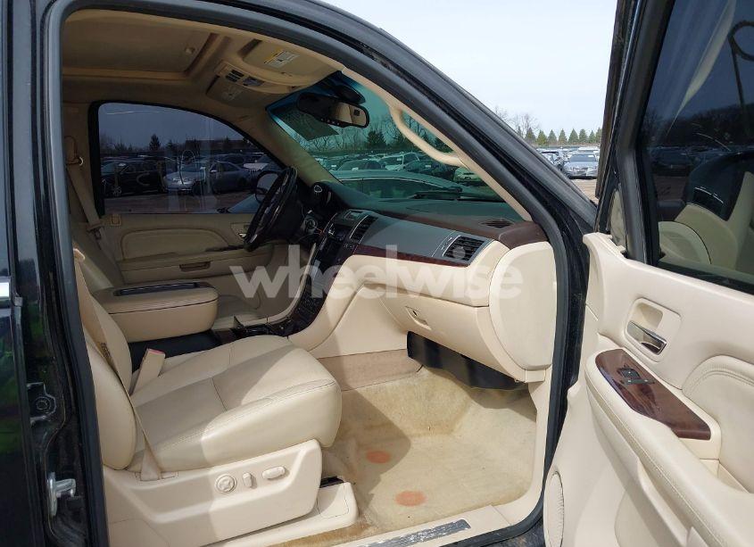 Photo 5 of 2007 Cadillac Escalade ESV STANDARD (VIN 1GYFK66857R214812)