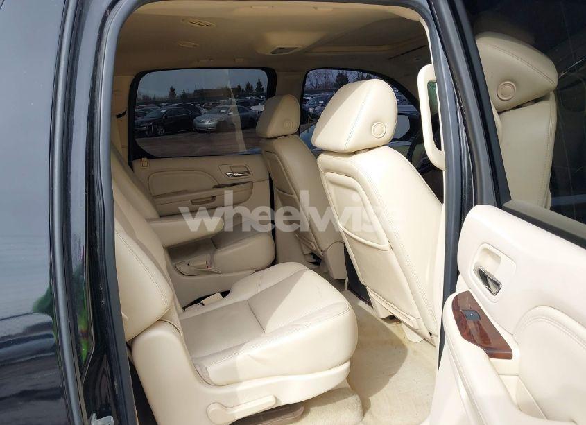 Photo 8 of 2007 Cadillac Escalade ESV STANDARD (VIN 1GYFK66857R214812)