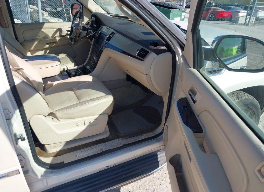 Photo 5 of 2007 Cadillac Escalade ESV STANDARD (VIN 1GYFK66877R206033)