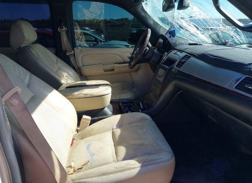 Photo 5 of 2008 Cadillac Escalade ESV STANDARD (VIN 1GYFK66888R272365)