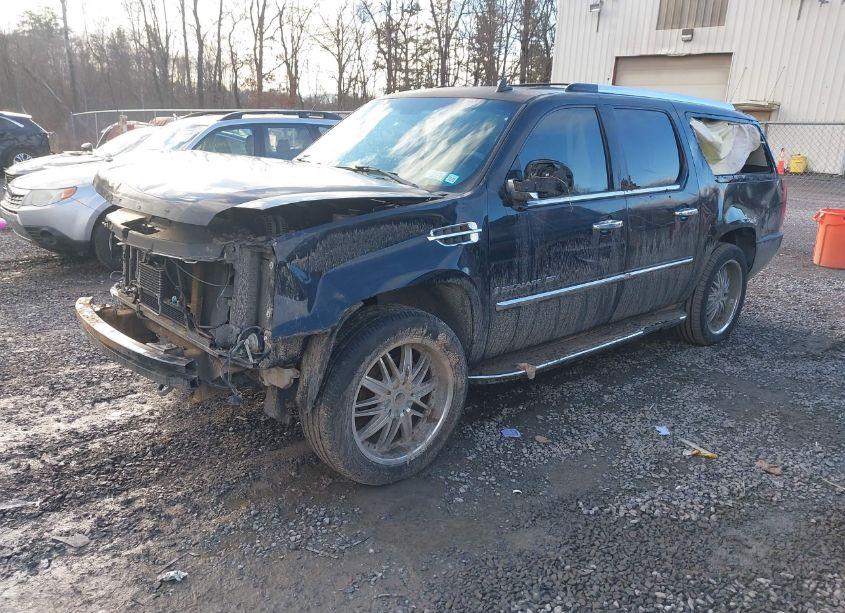 Photo 2 of 2007 Cadillac Escalade ESV STANDARD (VIN 1GYFK668X7R208102)