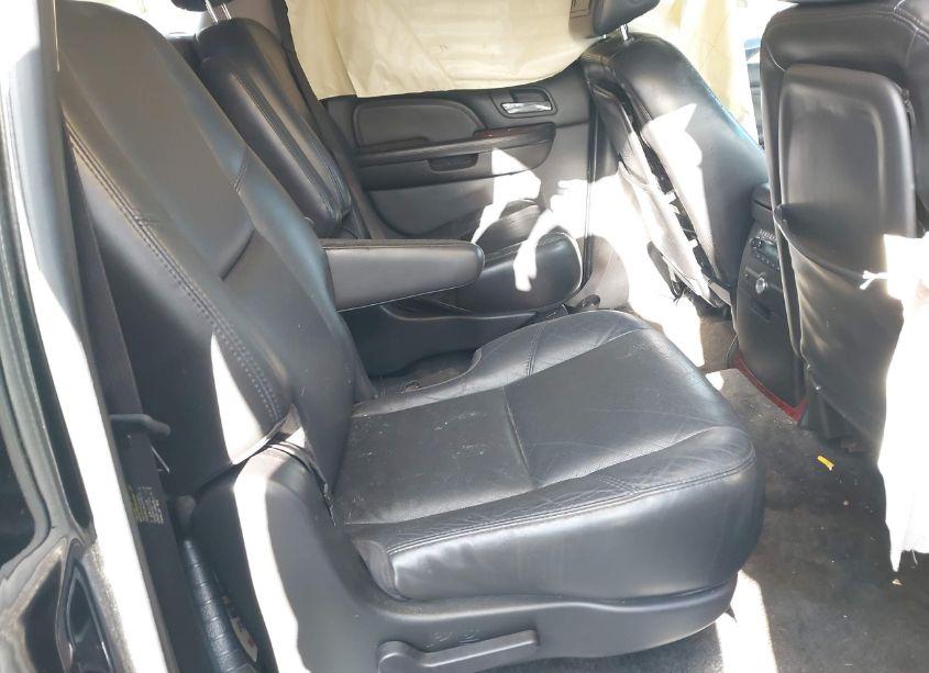 Photo 8 of 2007 Cadillac Escalade ESV STANDARD (VIN 1GYFK668X7R208102)