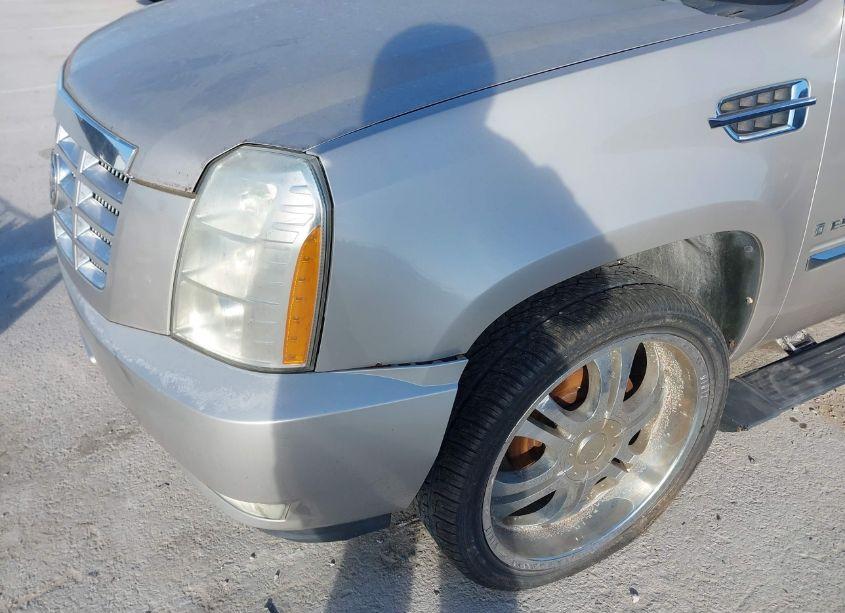 Photo 6 of 2007 Cadillac Escalade ESV STANDARD (VIN 1GYFK668X7R422457)