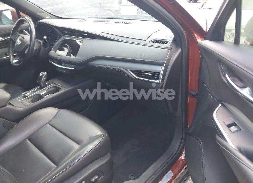 Photo 5 of 2019 Cadillac Xt4 PREMIUM LUXURY (VIN 1GYFZCR41KF183507)