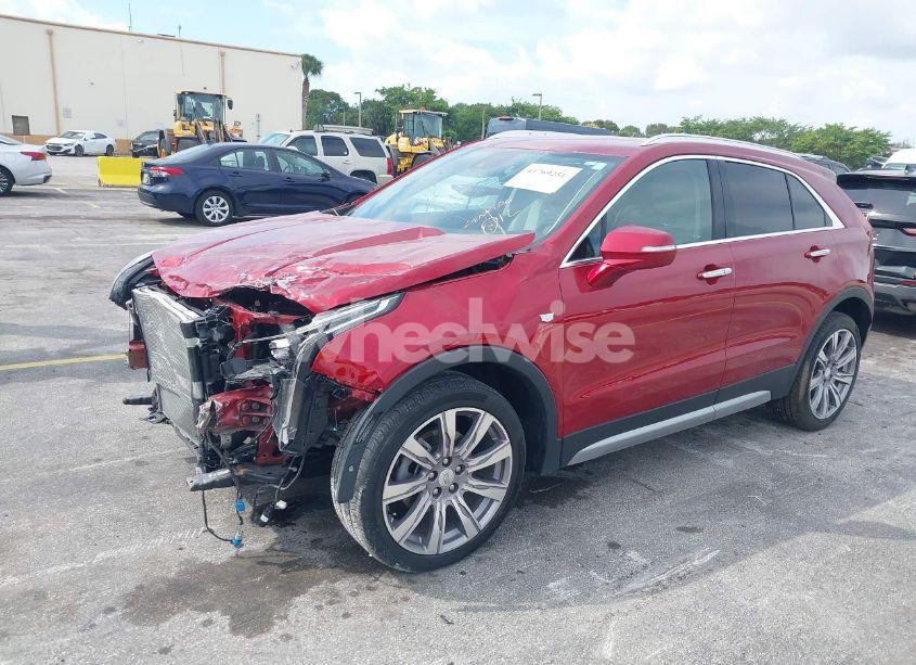 Photo 2 of 2021 Cadillac Xt4 FWD PREMIUM LUXURY (VIN 1GYFZCR41MF043072)