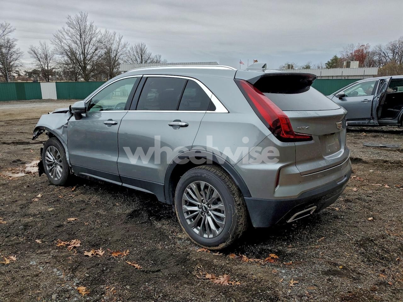 Photo 2 of 2024 CADILLAC XT4 PREMIUM LUXURY (VIN 1GYFZCR41RF214779)