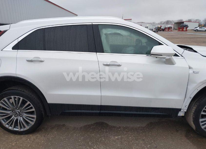 Photo 13 of 2024 Cadillac Xt4 FWD PREMIUM LUXURY (VIN 1GYFZCR41RF220114)