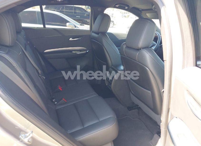 Photo 8 of 2025 Cadillac Xt4 FWD PREMIUM LUXURY (VIN 1GYFZCR41SF152998)