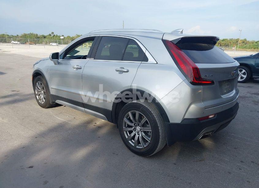 Photo 3 of 2020 Cadillac Xt4 FWD PREMIUM LUXURY (VIN 1GYFZCR44LF060642)