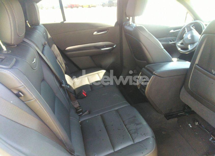 Photo 8 of 2024 Cadillac Xt4 FWD PREMIUM LUXURY (VIN 1GYFZCR46RF221436)