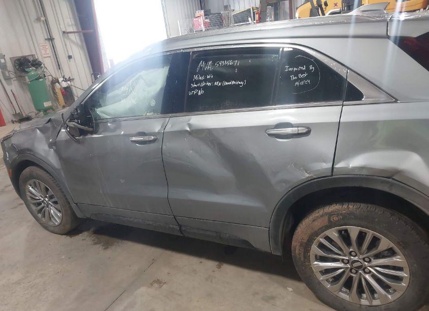 Photo 6 of 2024 Cadillac Xt4 AWD PREMIUM LUXURY (VIN 1GYFZDR41RF149759)
