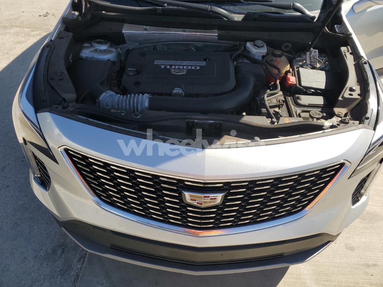 Photo 11 of 2022 CADILLAC XT4 PREMIUM LUXURY (VIN 1GYFZDR42NF128106)