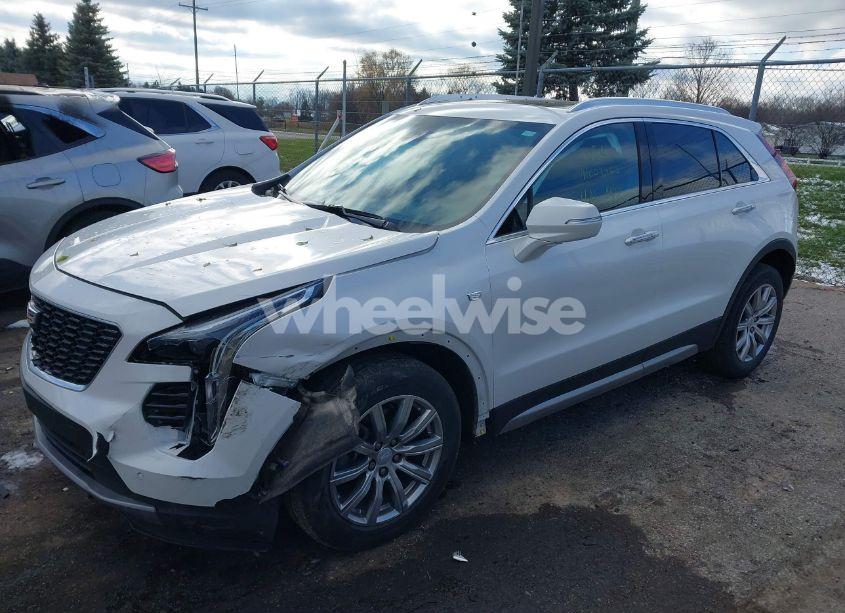 Photo 2 of 2022 Cadillac Xt4 AWD PREMIUM LUXURY (VIN 1GYFZDR49NF105003)