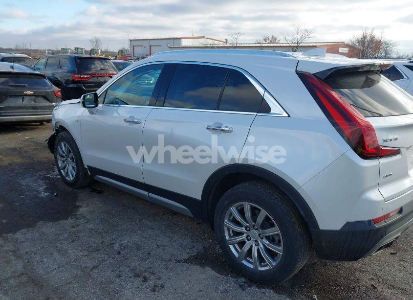 Photo 3 of 2022 Cadillac Xt4 AWD PREMIUM LUXURY (VIN 1GYFZDR49NF105003)