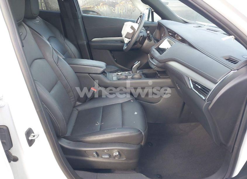 Photo 5 of 2022 Cadillac Xt4 AWD PREMIUM LUXURY (VIN 1GYFZDR49NF105003)