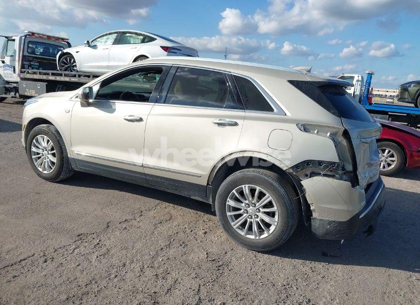 Photo 3 of 2017 Cadillac Xt5 STANDARD (VIN 1GYKNARS0HZ174625)