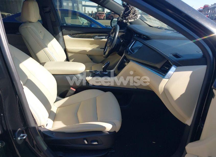 Photo 5 of 2018 Cadillac Xt5 STANDARD (VIN 1GYKNARS1JZ241299)