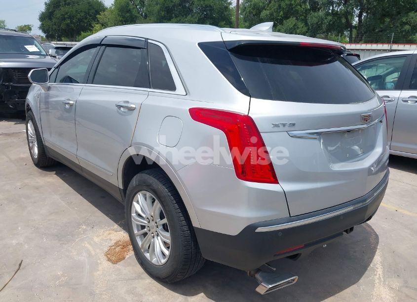 Photo 3 of 2019 Cadillac Xt5 STANDARD (VIN 1GYKNARS1KZ235391)