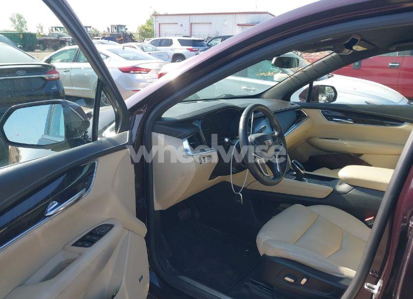 Photo 5 of 2018 Cadillac Xt5 STANDARD (VIN 1GYKNARS2JZ145570)