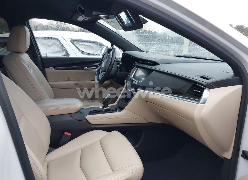 Photo 5 of 2017 Cadillac Xt5 STANDARD (VIN 1GYKNARS3HZ240360)