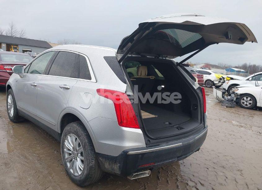 Photo 3 of 2018 Cadillac Xt5 STANDARD (VIN 1GYKNARS3JZ205629)