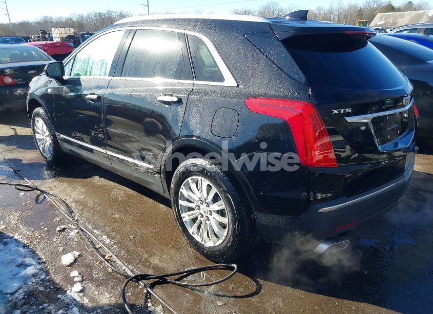 Photo 3 of 2018 Cadillac Xt5 STANDARD (VIN 1GYKNARS4JZ148969)