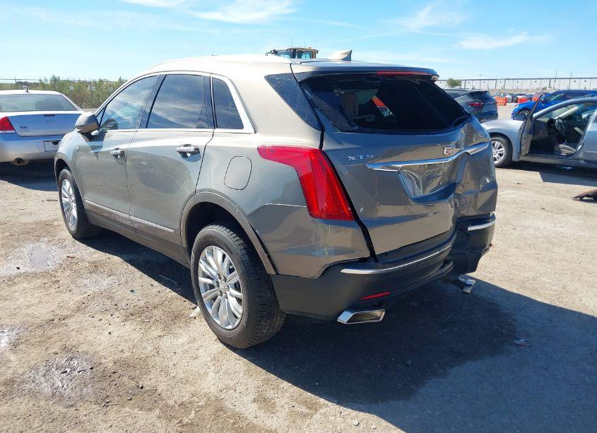 Photo 3 of 2018 Cadillac Xt5 STANDARD (VIN 1GYKNARS8JZ133505)