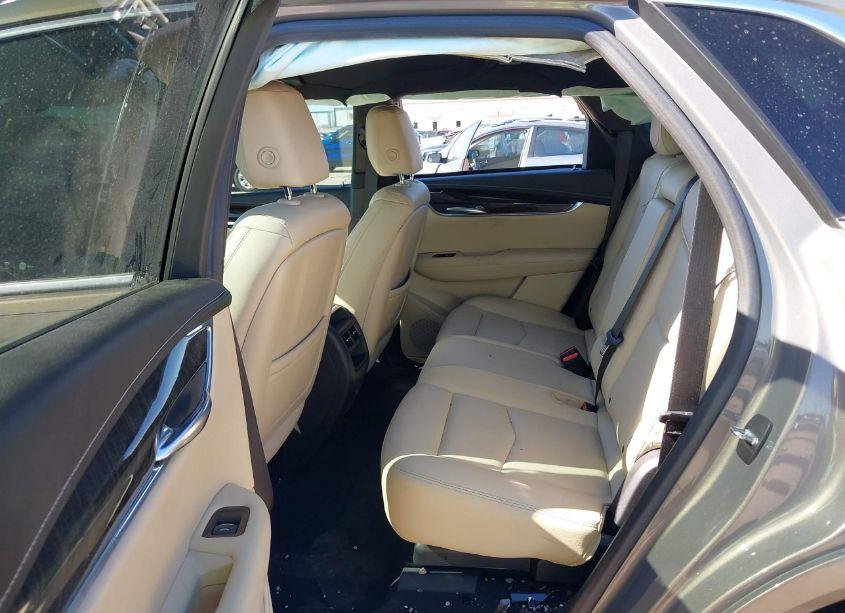 Photo 8 of 2018 Cadillac Xt5 STANDARD (VIN 1GYKNARS8JZ133505)