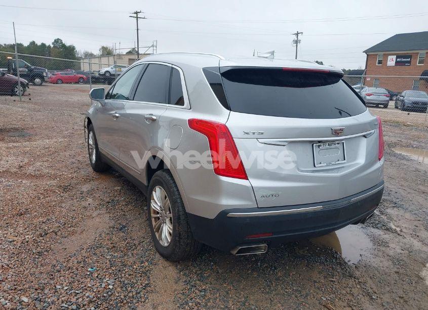 Photo 3 of 2018 Cadillac Xt5 STANDARD (VIN 1GYKNARS8JZ245124)