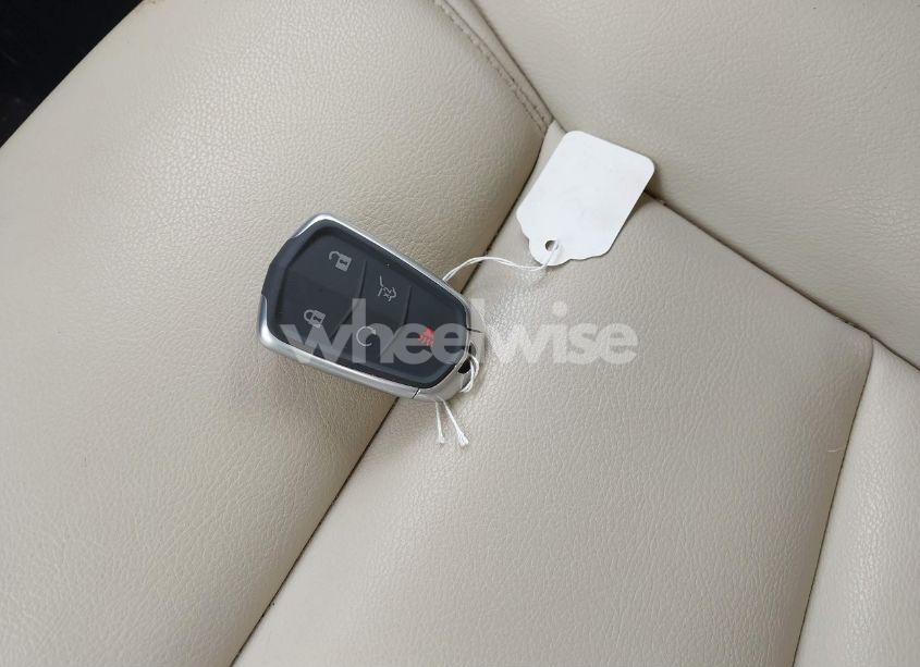 Photo 11 of 2017 Cadillac Xt5 STANDARD (VIN 1GYKNARSXHZ324675)