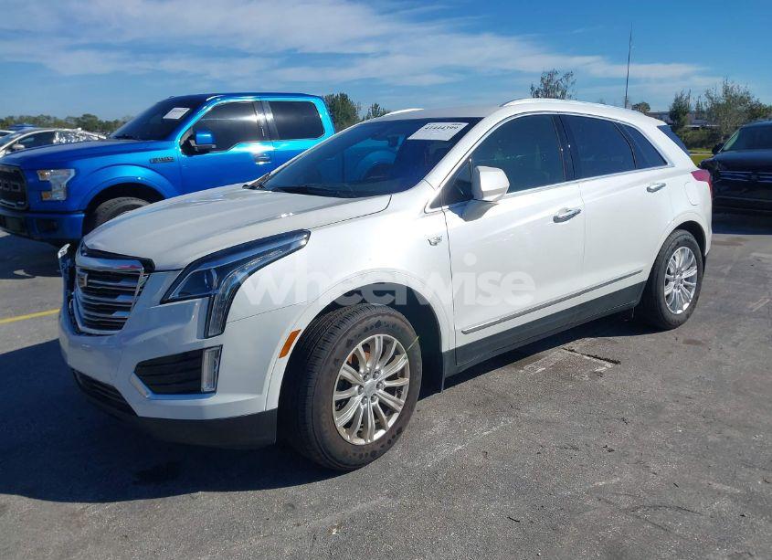 Photo 2 of 2019 Cadillac Xt5 STANDARD (VIN 1GYKNARSXKZ181007)