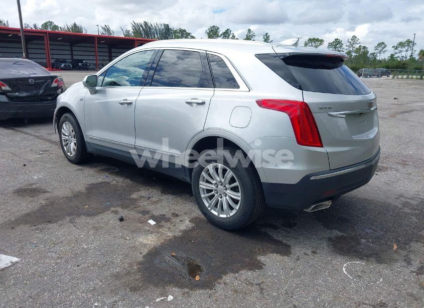 Photo 3 of 2019 Cadillac Xt5 STANDARD (VIN 1GYKNARSXKZ242727)