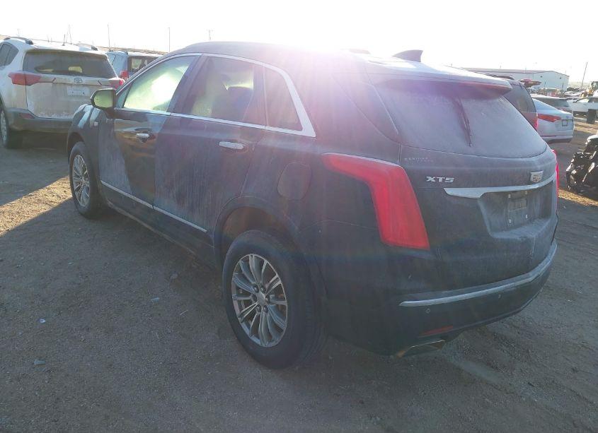 Photo 3 of 2017 Cadillac Xt5 LUXURY (VIN 1GYKNBRS0HZ105570)