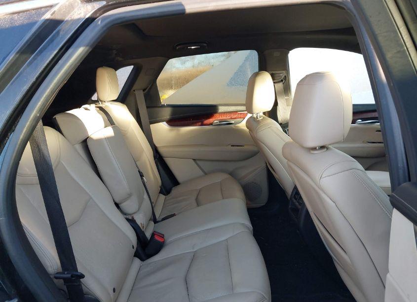 Photo 8 of 2017 Cadillac Xt5 LUXURY (VIN 1GYKNBRS0HZ105570)