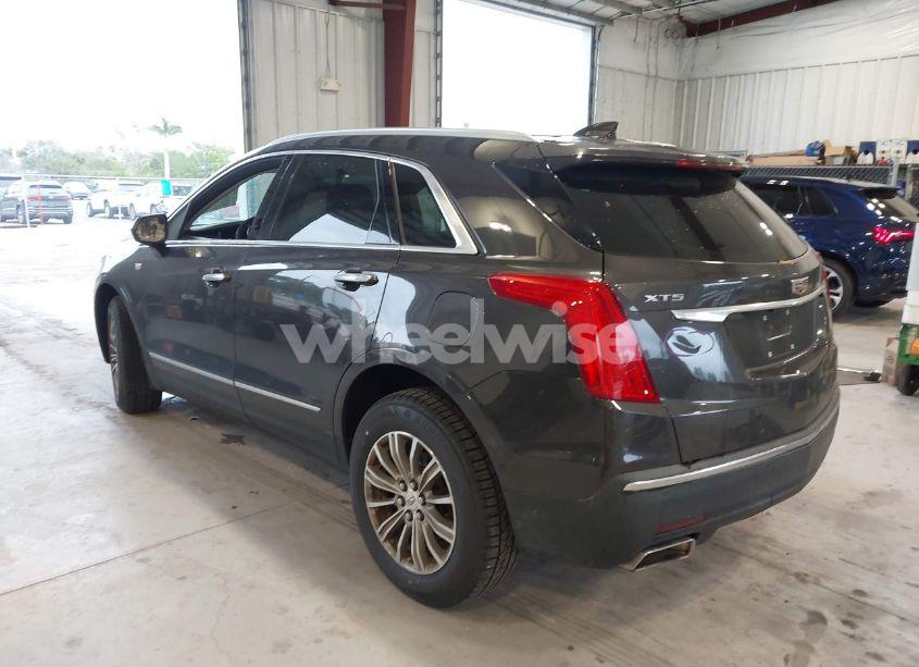 Photo 3 of 2017 Cadillac Xt5 LUXURY (VIN 1GYKNBRS0HZ115175)