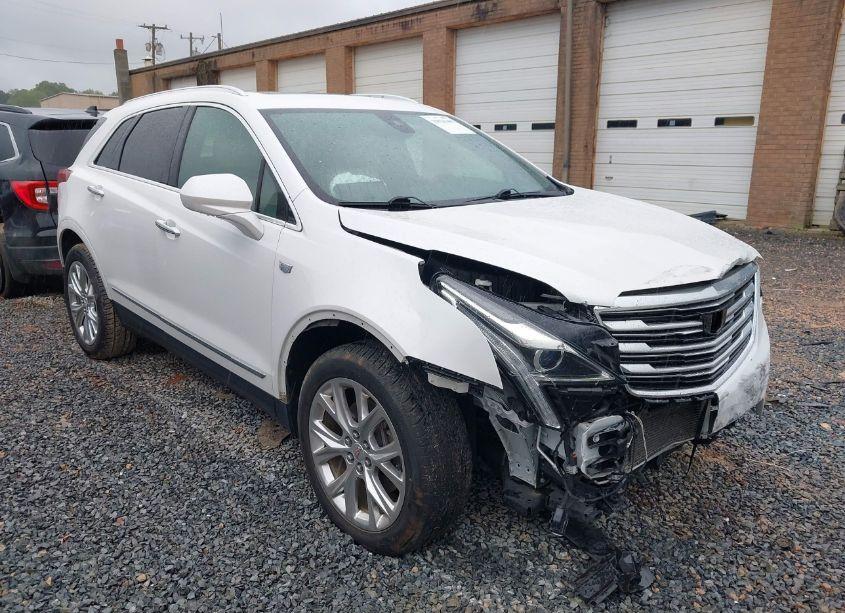 2017 Cadillac Xt5 LUXURY (VIN 1GYKNBRS1HZ266297) main photo