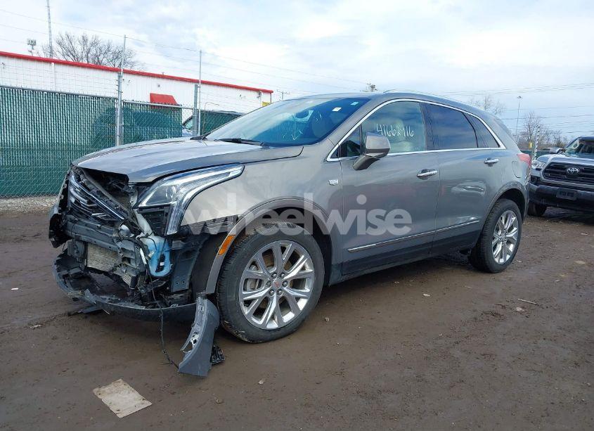 Photo 2 of 2017 Cadillac Xt5 LUXURY (VIN 1GYKNBRS2HZ279107)