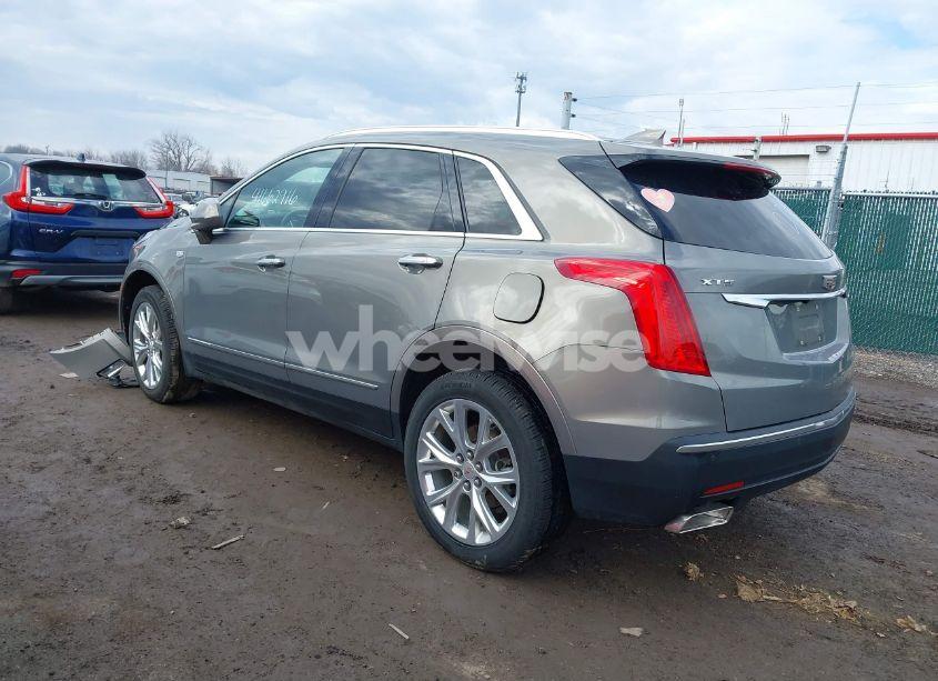Photo 3 of 2017 Cadillac Xt5 LUXURY (VIN 1GYKNBRS2HZ279107)