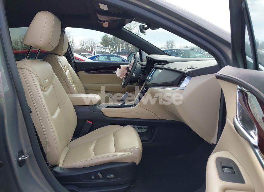 Photo 5 of 2017 Cadillac Xt5 LUXURY (VIN 1GYKNBRS2HZ279107)