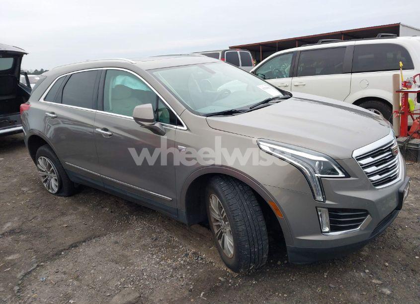 2017 Cadillac Xt5 LUXURY (VIN 1GYKNBRS2HZ321999) main photo