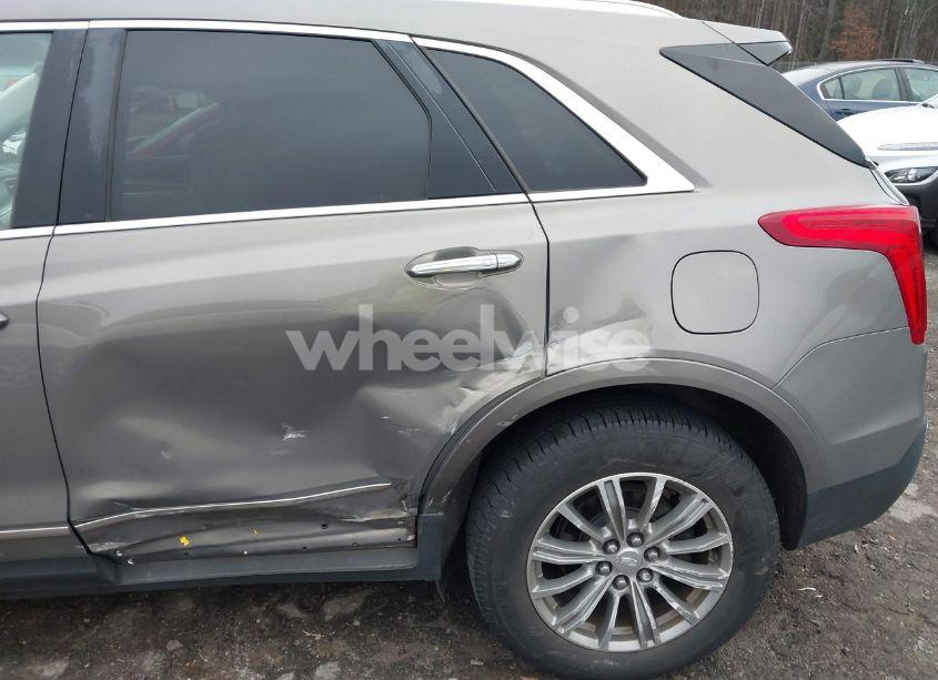 Photo 6 of 2017 Cadillac Xt5 LUXURY (VIN 1GYKNBRS2HZ321999)