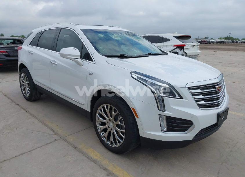 2017 Cadillac Xt5 LUXURY (VIN 1GYKNBRS3HZ195197) main photo
