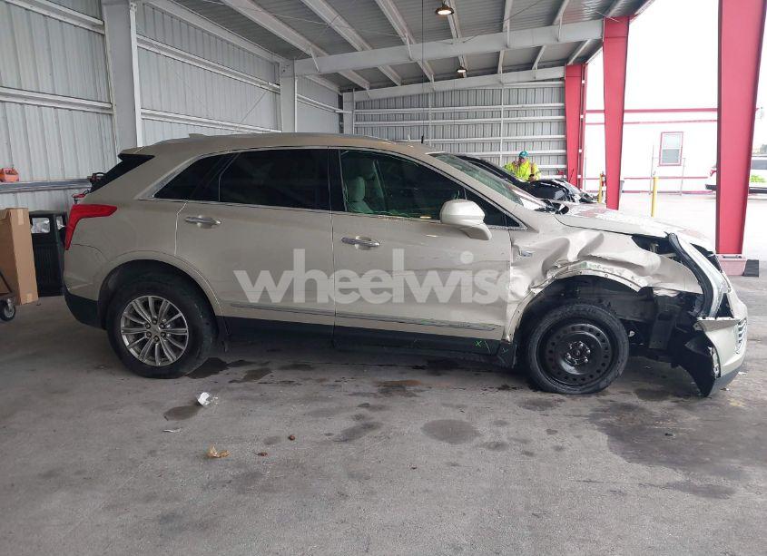 Photo 13 of 2017 Cadillac Xt5 LUXURY (VIN 1GYKNBRS6HZ107131)