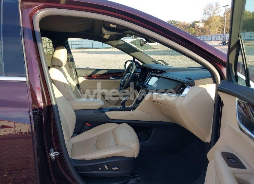 Photo 5 of 2017 Cadillac Xt5 LUXURY (VIN 1GYKNBRS6HZ189166)