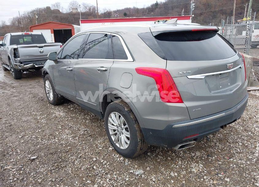 Photo 3 of 2018 Cadillac Xt5 STANDARD (VIN 1GYKNBRS6JZ175757)