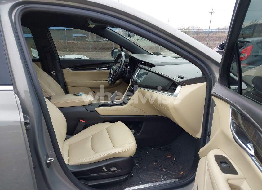 Photo 5 of 2018 Cadillac Xt5 STANDARD (VIN 1GYKNBRS6JZ175757)