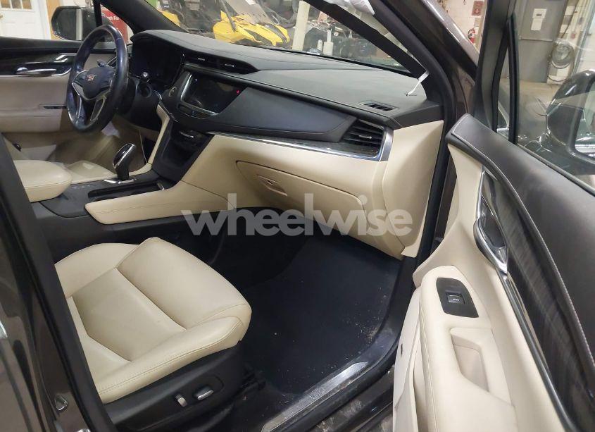 Photo 5 of 2019 Cadillac Xt5 STANDARD (VIN 1GYKNBRS6KZ199736)